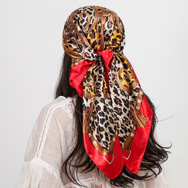 90cm Leopardenmuster Quadratisches Seidentuch Damen Luxus Großer Schal Halstuch Stirnband Damen Kettendruck Hijab Schals Bandana