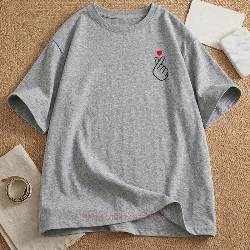 Hand Heart Gesture Print Tshirts For Unisex Summer Casual Fashion Loose Streetwear Tops Crew Neck Short Sleeve Tshirts