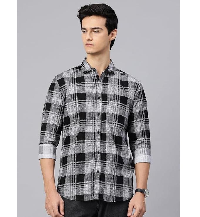 Man's Stylish Slim Fit Cotton Spread Collar Checked Casual Shirt - White & Black