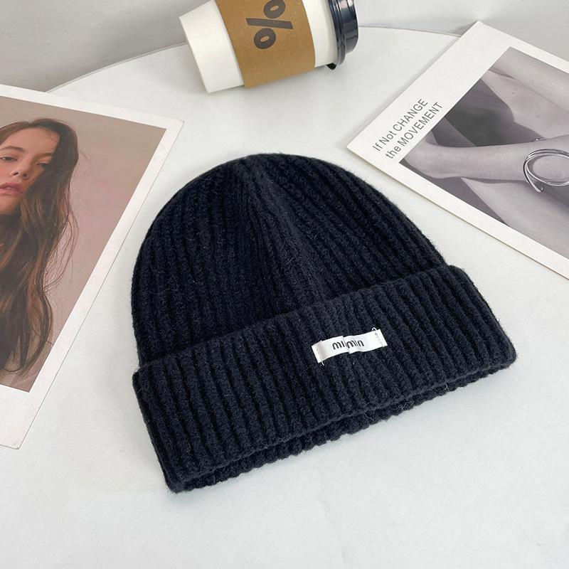 M Standard Knitted Hat Women's Winter Thickened Warm Cold Hat Showing Face Small Couple Versatile Outdoor Cold Wool Hat