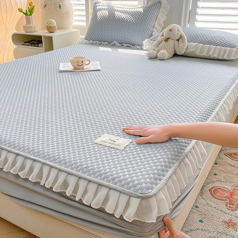 Summer Cool Ice Silk Lace Mat Set: Bean Ice Mat, Bed Sheet, and Mattress Protector with Free Shipping.