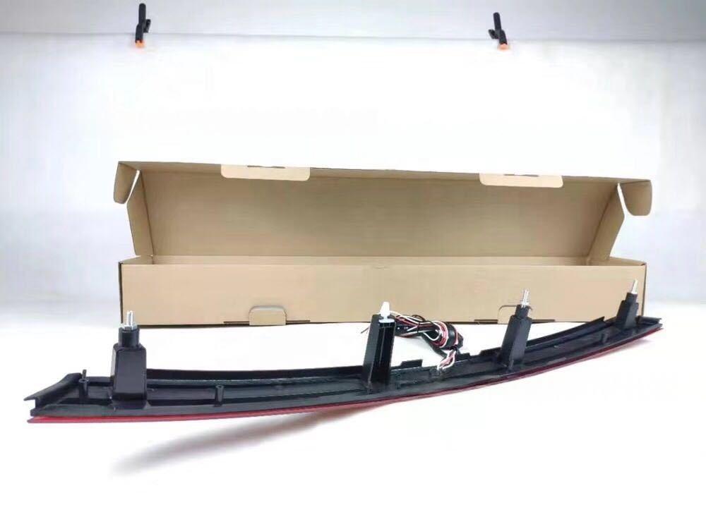 Compatible with 2019-2020 Kia Cerato/K3 Continuous Tail Light with Dual Functions