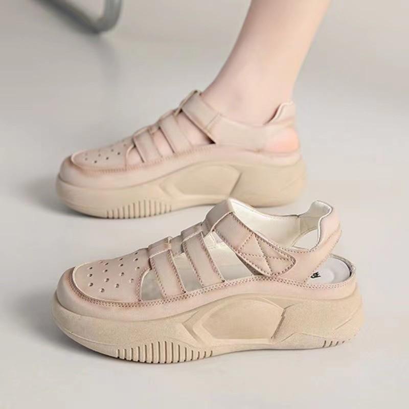 

Кожаные сандалии с перфорацией, летние новые, на толстой подошве, с мягкой подошвой, дышащие, повседневные туфли с отверстиями 40 бежевый