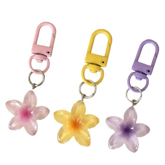 

3Pcs Keychain Pendant Transparent Resin Flower Design Small Portable Decorative Pendant Bags Keys