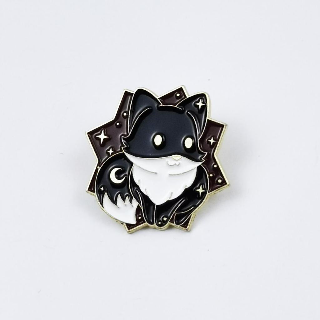 Creative Yin Yang Animal Brooch - Fox & Rabbit Cartoon Badge with Alloy Drip Oil Ornaments