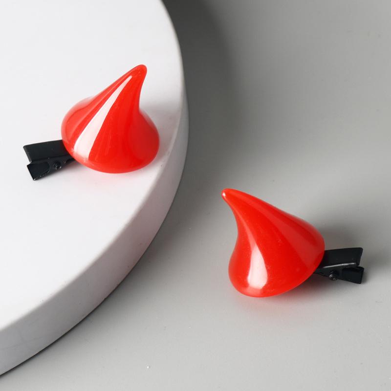 Devil horn hairpin, red horn headdress, Halloween fashion cool horn clip, hair accessories, devil cosplay creative hairpin props