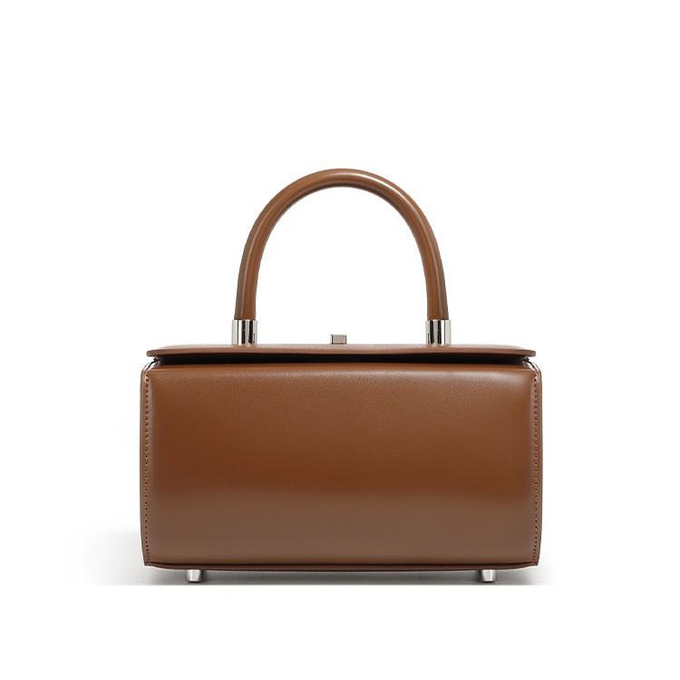 Nischendesign Kleine quadratische Tasche Neue Rindsleder Schulter Messenger Damen Tasche Tragbare Box-Tasche