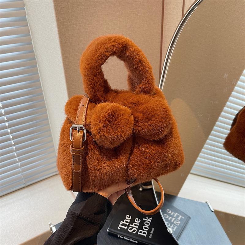 Women's High-End 2025 Plush Shoulder and Messenger Bag - Versatile Autumn/Winter Bucket Bag