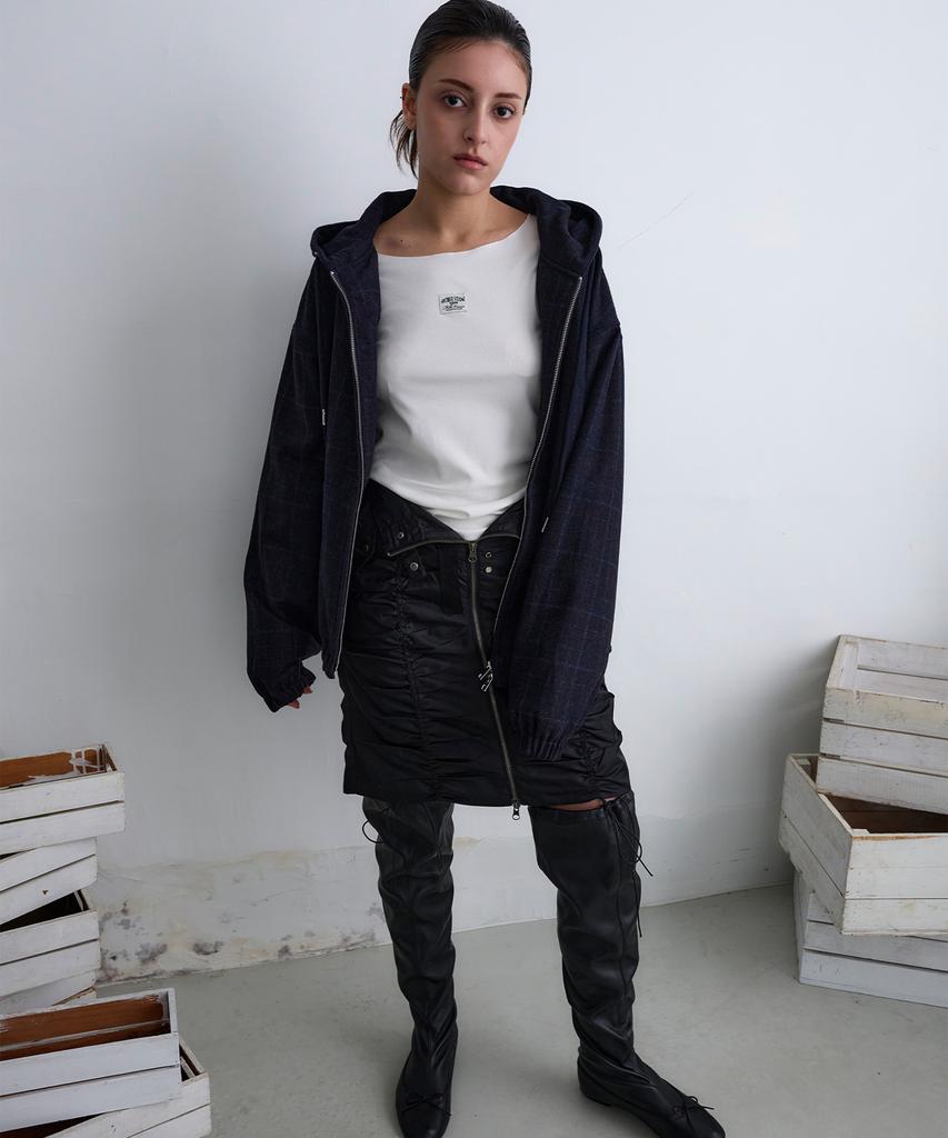 Milo Woman Utility Shirred Zipper Skirt [Black]