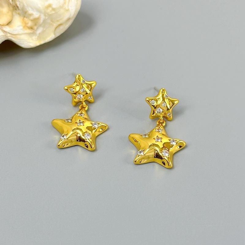 Manufacturer Supply Niche Design Fashion Personality Shining Zircon Star Earrings Light Luxury Earrings Spot