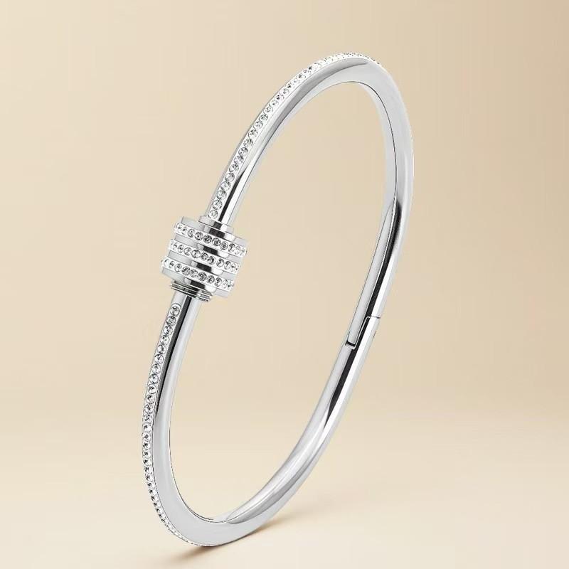 Neues Produkt Liebe Guss Mädchen Leichter Luxus Mode Einfach Vielseitig Armband Armband