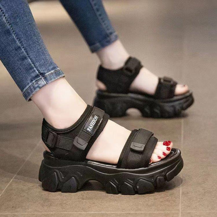 Platform sandals women's summer 2025 new versatile muffin soft sole heightening dad shoes comfortable sports beach shoes