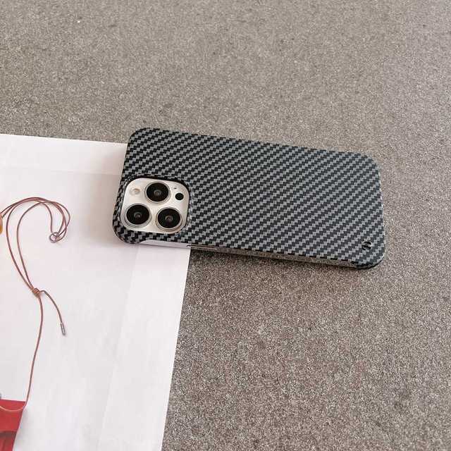 

Тонкий жесткий безрамочный чехол для ПК для Iphone 14 13 11 12 Pro Max Mini Xr X Xs 7 8 Plus с узором из углеродного волокна с отверстием для шнурка For iPhone 14 Plus серебряный