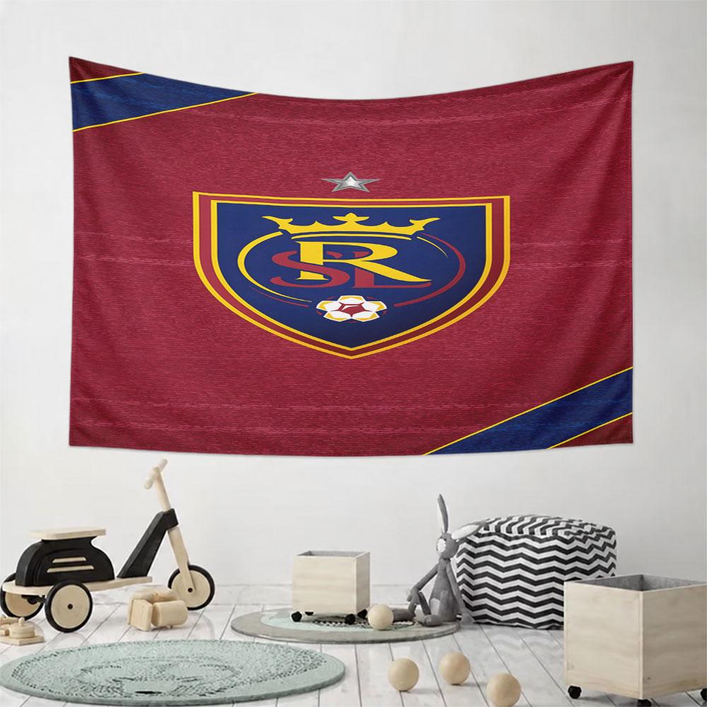 "Red and Blue Crest with Crown Design" Pattern Wall Hanging Tapestry Decorative Tapestry Home Decor for Bedroom and Living Room