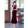 Red velvet new Chinese long fishtail cheongsam skirt, early autumn style, waist pinching and thin, high-end banquet cheongsam