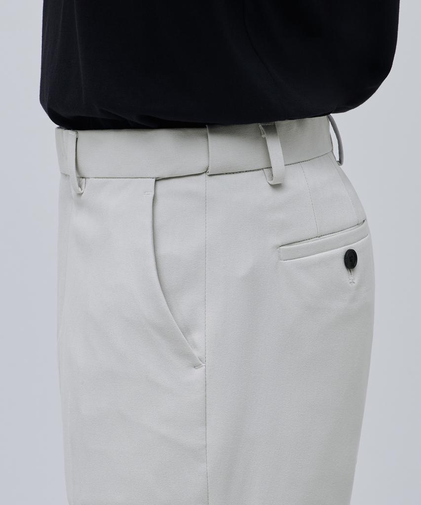 MUSINSA STANDARD Relaxed Tapered Hidden Banding Crop Slacks [Dusty Cream]