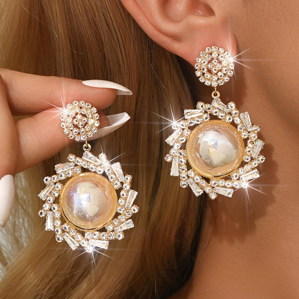 Light Luxury French Zircon Pearl Earrings Niche Design Sense Exaggerated Stud Earrings Sense Fashion Earrings Women