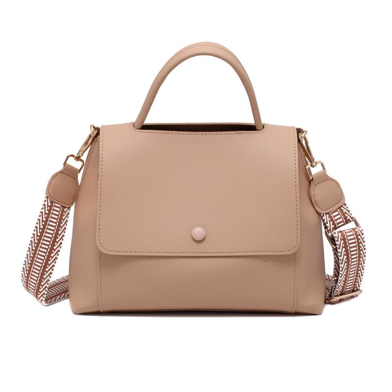 

Versatile women s bag 2025 new leather texture simple handbag foreign retro large capacity shoulder messenger bag хаки