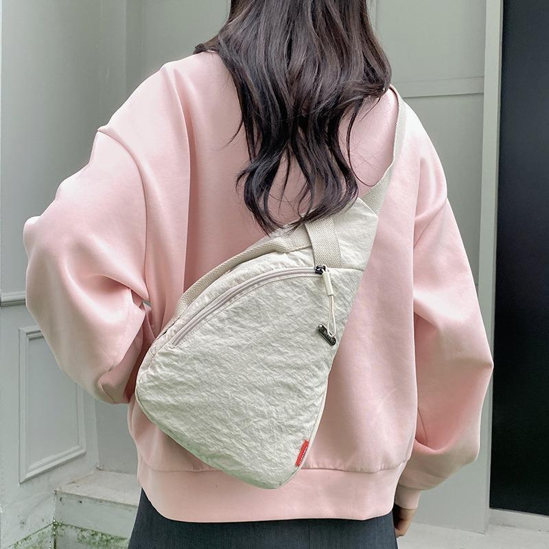 New men's and women's solid color simple messenger bag casual fashion sports style shoulder bag outdoor travel chest bag