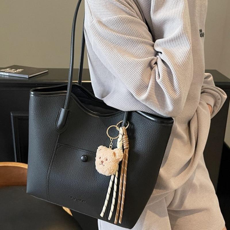 Simple and Fashionable Bucket Bag, New High-end Retro Tote Bag, Large-capacity Commuter Underarm Shoulder Bag.