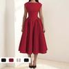 Abito lungo da donna a maniche corte con scollo rotondo, vita alta, con inserti, arricciato, tinta unita, linea ad A