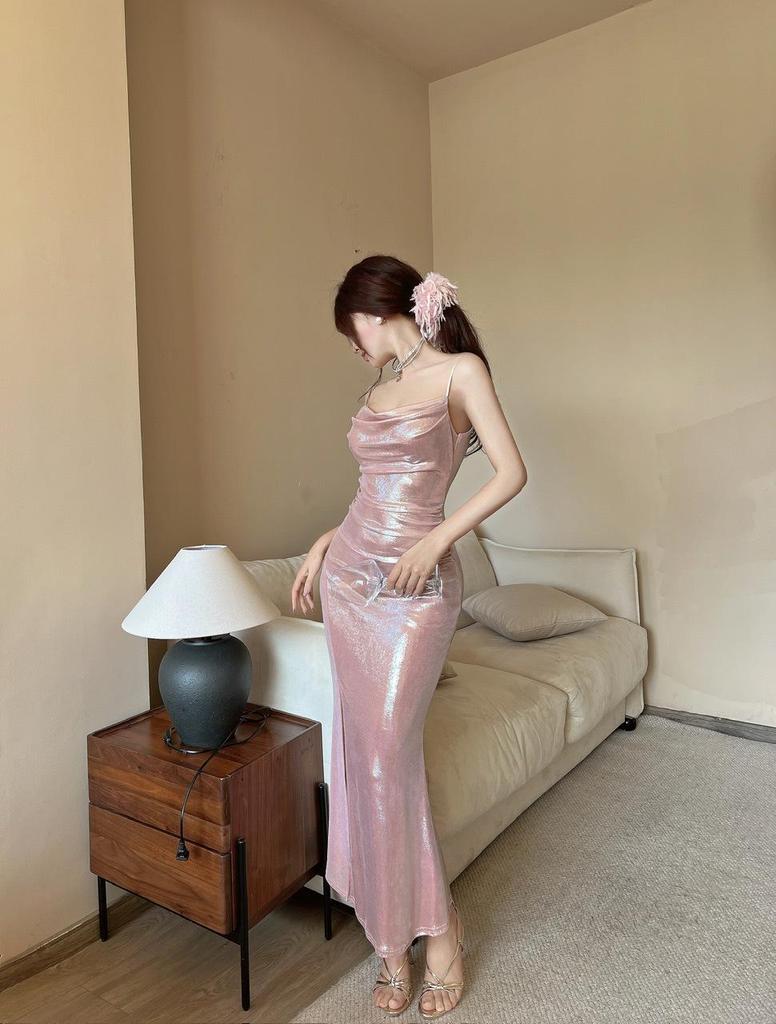 Elegant Women's Glitter Mermaid Evening Gown - Slim Fit Hip-Hugging Design
