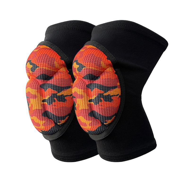 Camouflage Thickened Sponge Knee Pads Anti Collision Shock Absorption for Gardening Kneeling Worship Buddha average size, one pair.
