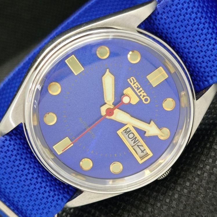 SEIKO 5 JAPAN МУЖСКИЕ АВТОМАТИЧЕСКИЕ НАРУЧНЫЕ ЧАСЫ С СИНИМ ЦИФЕРБЛАТОМ a417006-2
