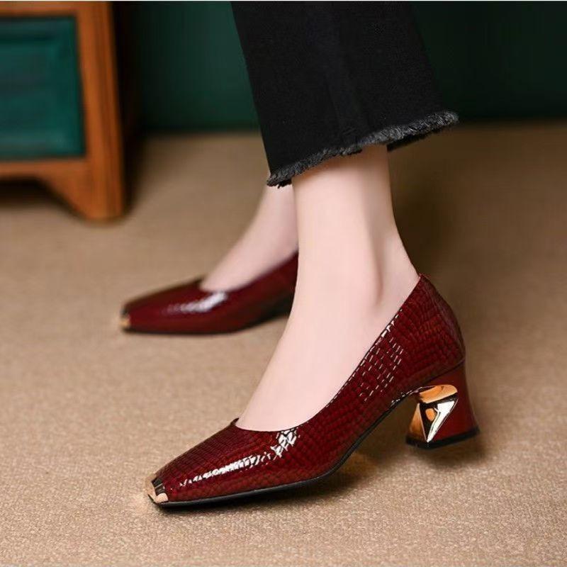 Metal Head Anti-kick Shallow Mouth Single Shoes Autumn French Soft Leather Pattern Thick Heel Soft Sole Small Leather Shoes