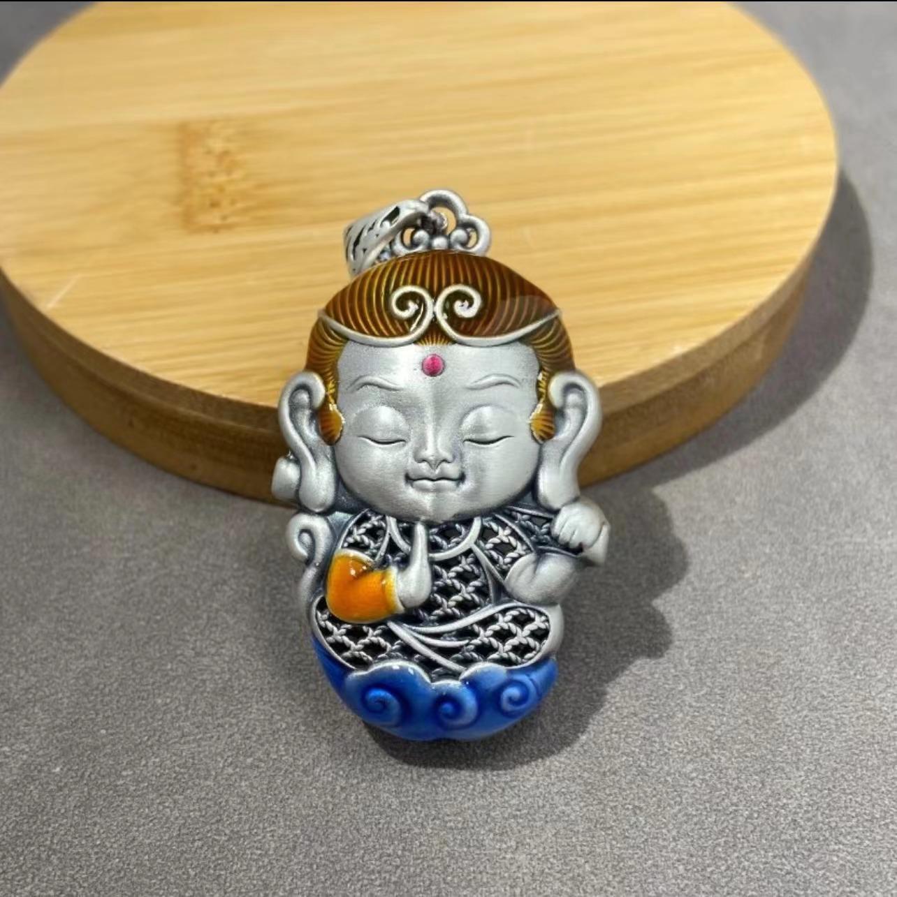 

Silver-Plated Retro Goku Cloisonné Pendant: Antiqued, Double-Sided, Hollow, Brushed Finish