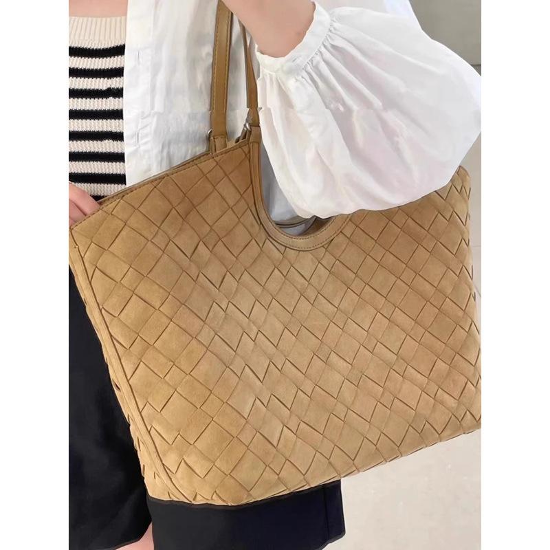 Vintage Woven Tote Bag for Women Large Capacity Shoulder Bag Boho Chic Handbag Fall New Arrival