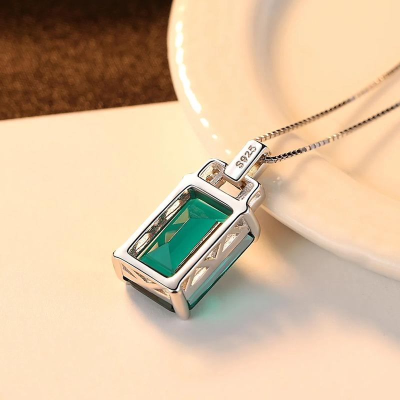 925 Sterling Silver Pendant Necklace for Women Fashion Luxury Emerald Cut Green Cubic Zirconia Party Wedding Fine Jewelry Gift