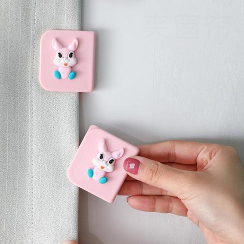 4Pcs Shower Curtain Clips Non Punching Windproof Curtain Hook Toilet Curtain Rings Clip Traceless Shading Cloth Edge Fixed Clips