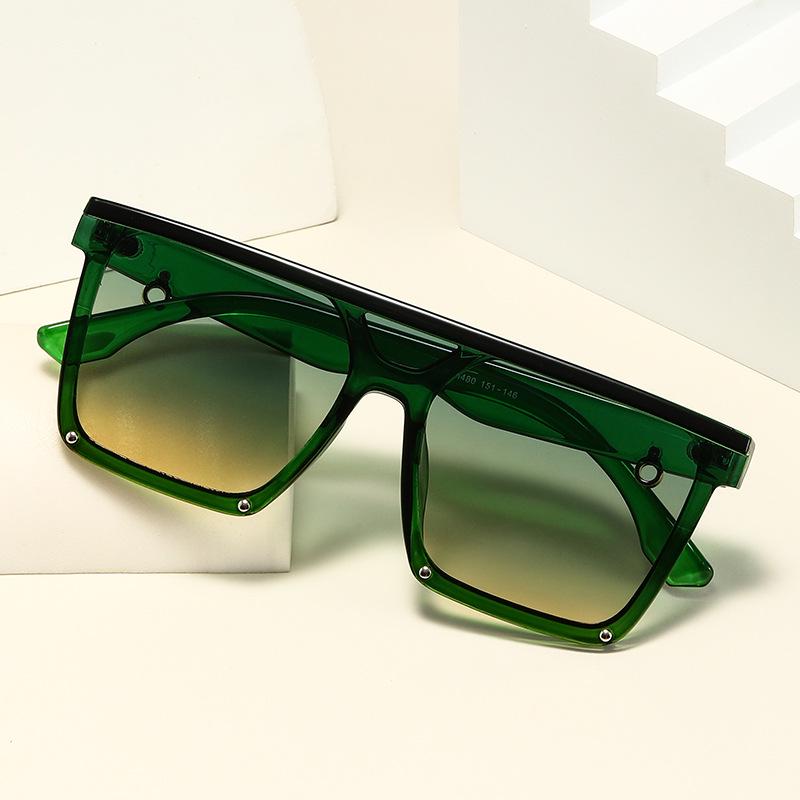 Fashionable Large Square Frame Sunglasses: European & American Street Style with Luxury Design