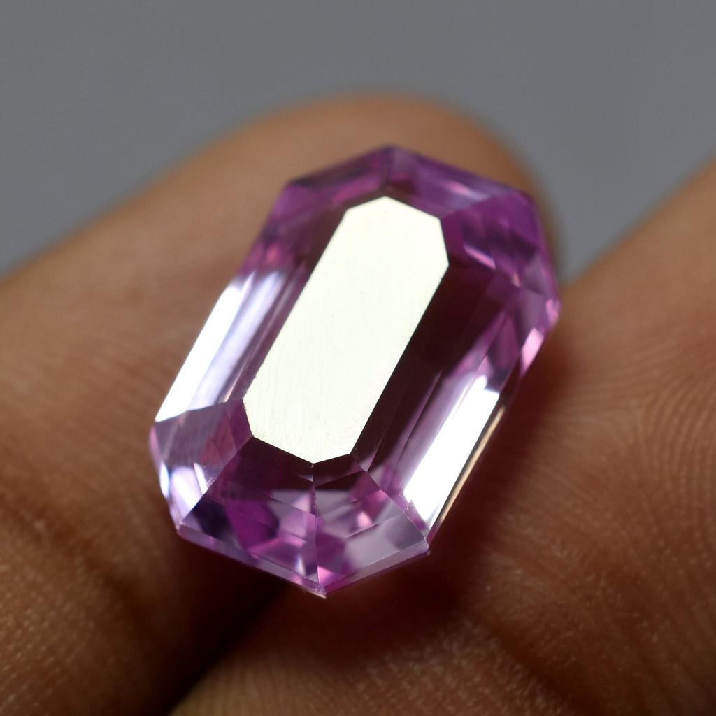 Natural Light Pink Sapphire 14.60 Ct CERTIFIED Loose Gemstone Emerald Cut AM-857