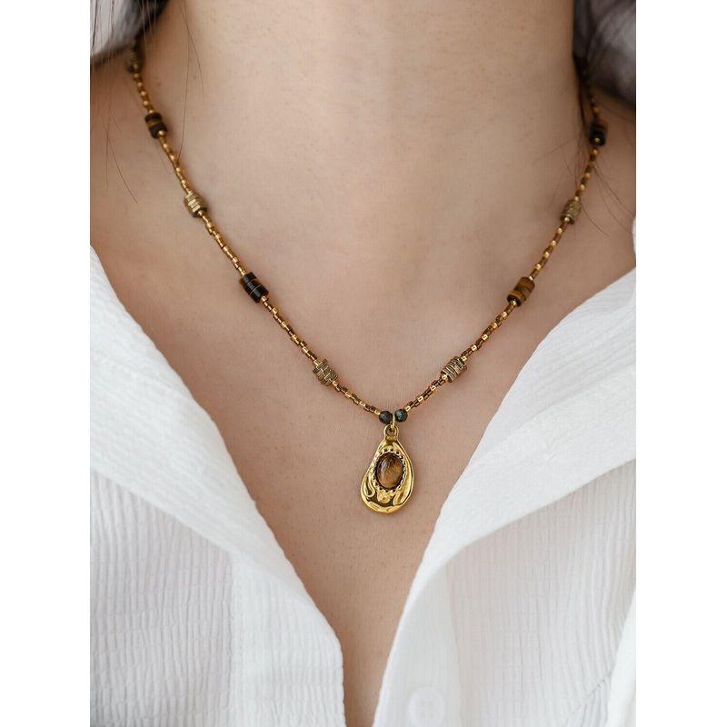Mild Luxury Retro Shaped Female Clavicle Chain Twin Tigereye