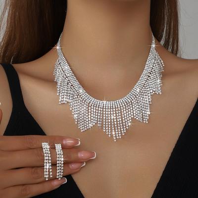 Set di collana e orecchini con nappe di strass di lusso per spose