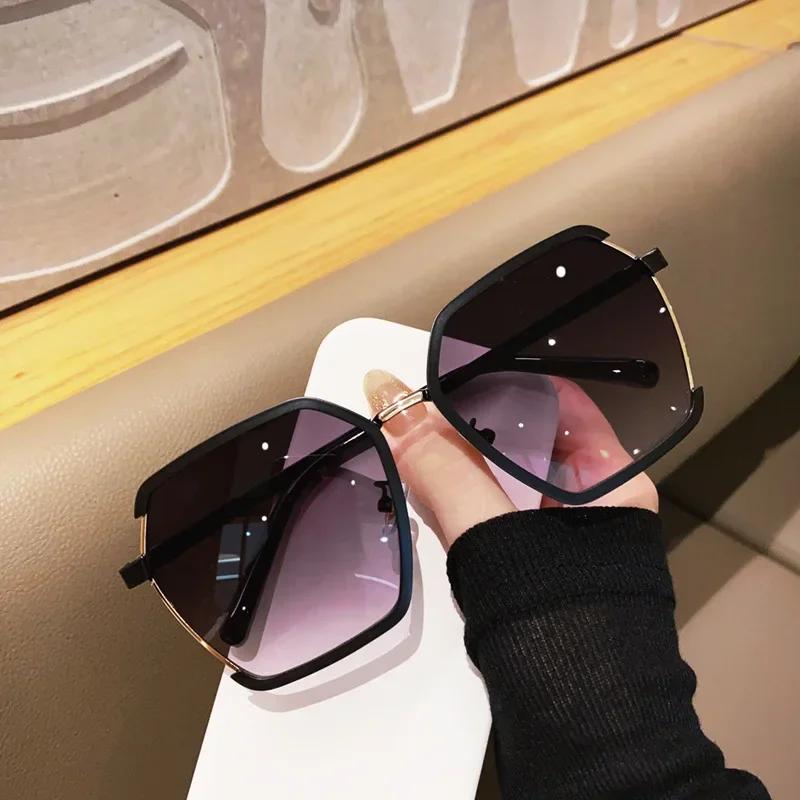 New Sunglasses Women Rimless Square Sun Glasses Luxury Ladies Personality Shades Gradient Eyewear Uv400
