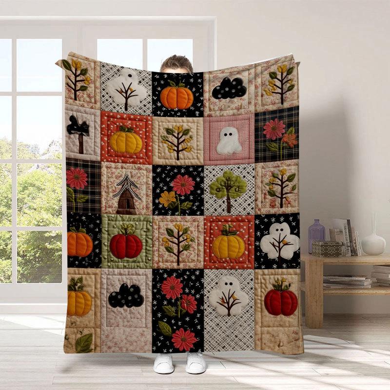 Warm Halloween Flannel Blanket - Cartoon Ghost & Pumpkin Design