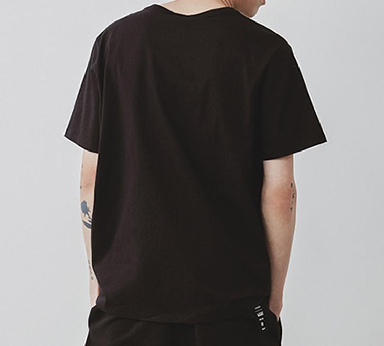 Vans T-Shirts Unisex Black Crew Neck Moderate Straight Fit