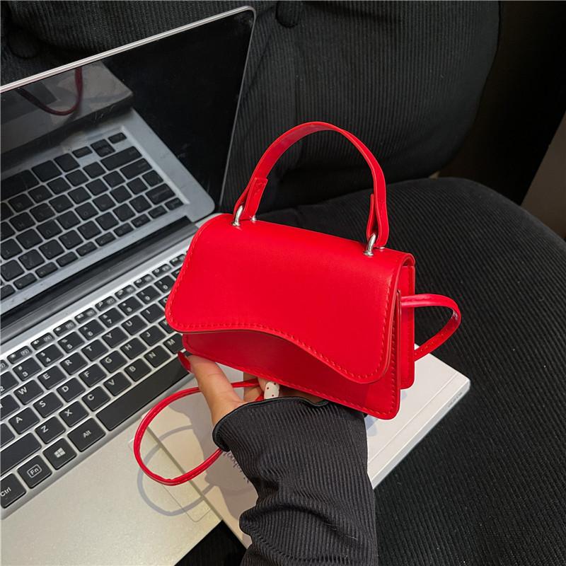 Autumn new shoulder messenger bag small square bag trendy temperament simple fashion popular handbag