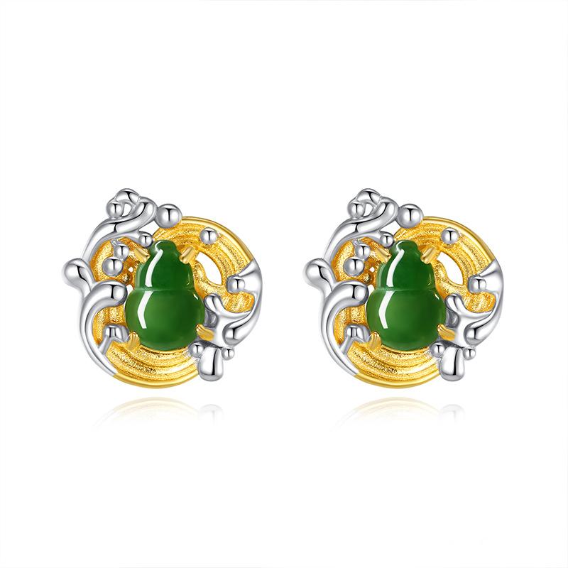 Natural Guatemala jadeite mountain sea pick up precious yang green earrings women's s925 sterling silver stud earrings women's 18K real gold plating