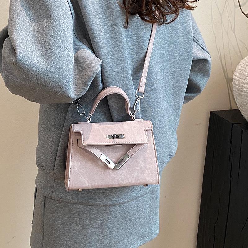 Bag Women 2025 New Trendy High-end Fashion Messenger Bag Niche Design Spring and Summer Shoulder Portable Small Square Bag