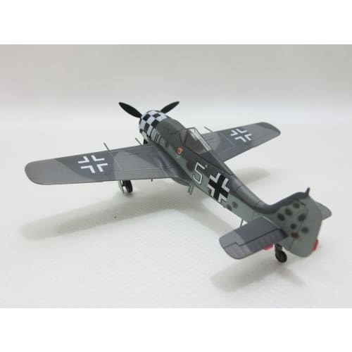 1/72 scale completed model 36401 German Air Force Focke-Wulf Fw-190A-6 1st Fighter Wing 1943