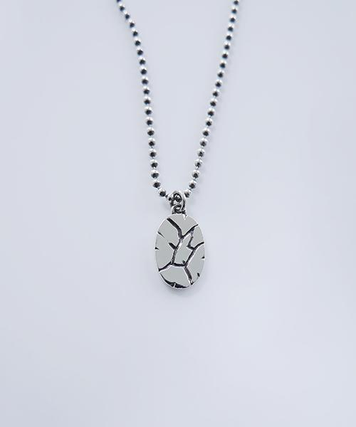 Froid Cracked Egg Necklace [925 Sterling Silver]