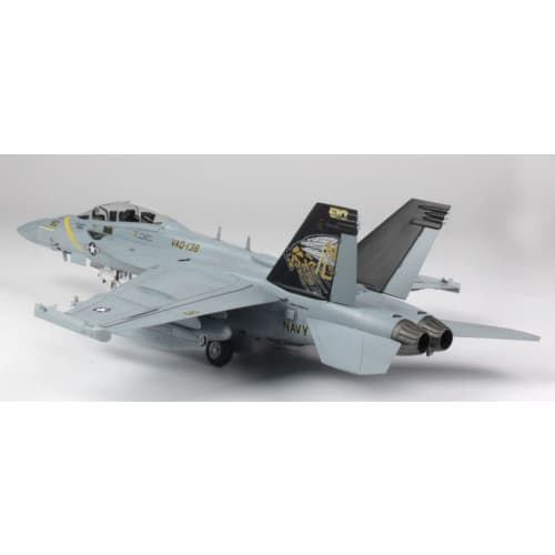PLATZ/Italeri 1/48 Scale U.S. Navy Electronic Warfare Aircraft EA-18G Growler VAQ-138 Yellow Jackets Plastic Model TPA-17