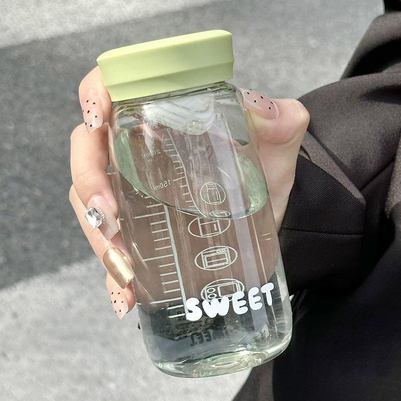 300ML Mini Liten Kapacitet Vattenflaska Bärbar Fickmugg Med Te-sil Återanvändbar Plast Dricksmugg Drop Värmetålig