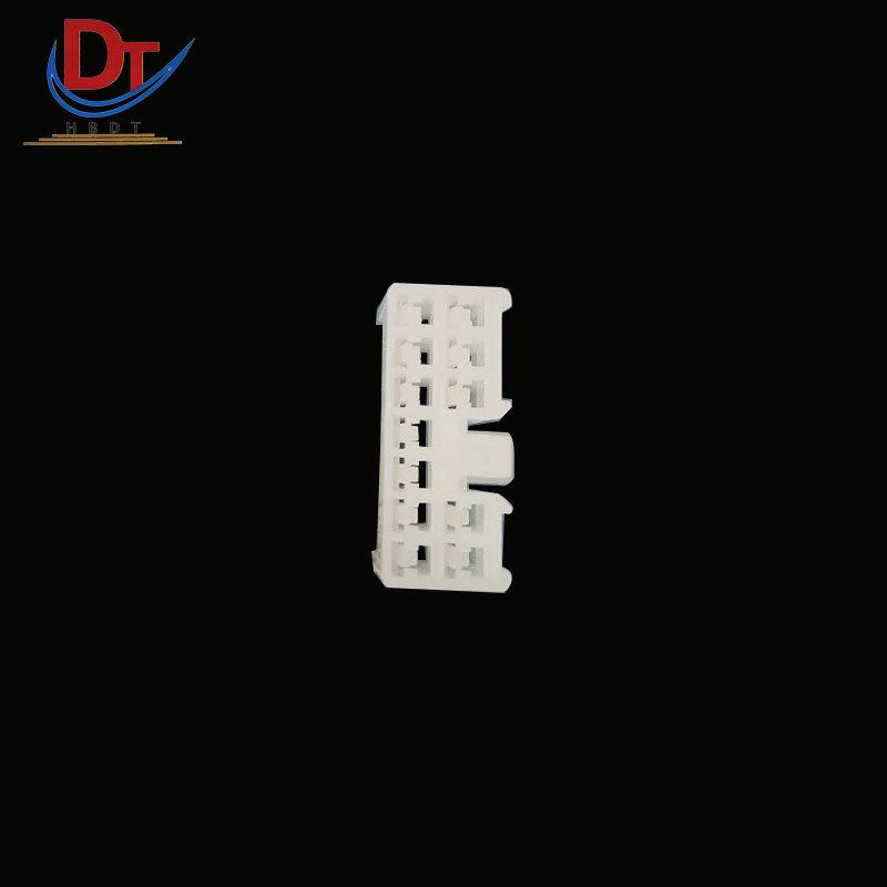 12-Pin Automotive Wiring Harness Connector with Plastic Shell