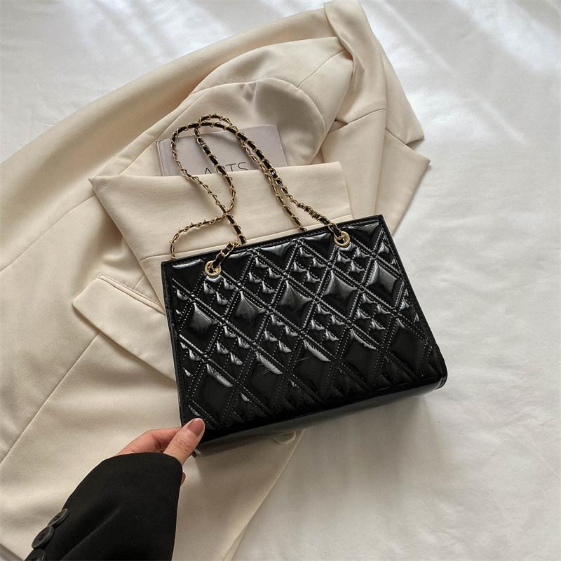 

Stylish Large Capacity Tote Bag For Women Ideal For Everyday Use In Black Gold Silver Green And Fuchsia