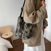 2025 Autumn New Textured Large-capacity Bucket Bag Niche Design Casual Fashion Women's Shoulder Messenger Bag